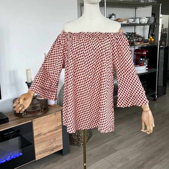 New LASCANA For Venus Medallion Print Off Shoulder Top SzM - Picture 2 of 8